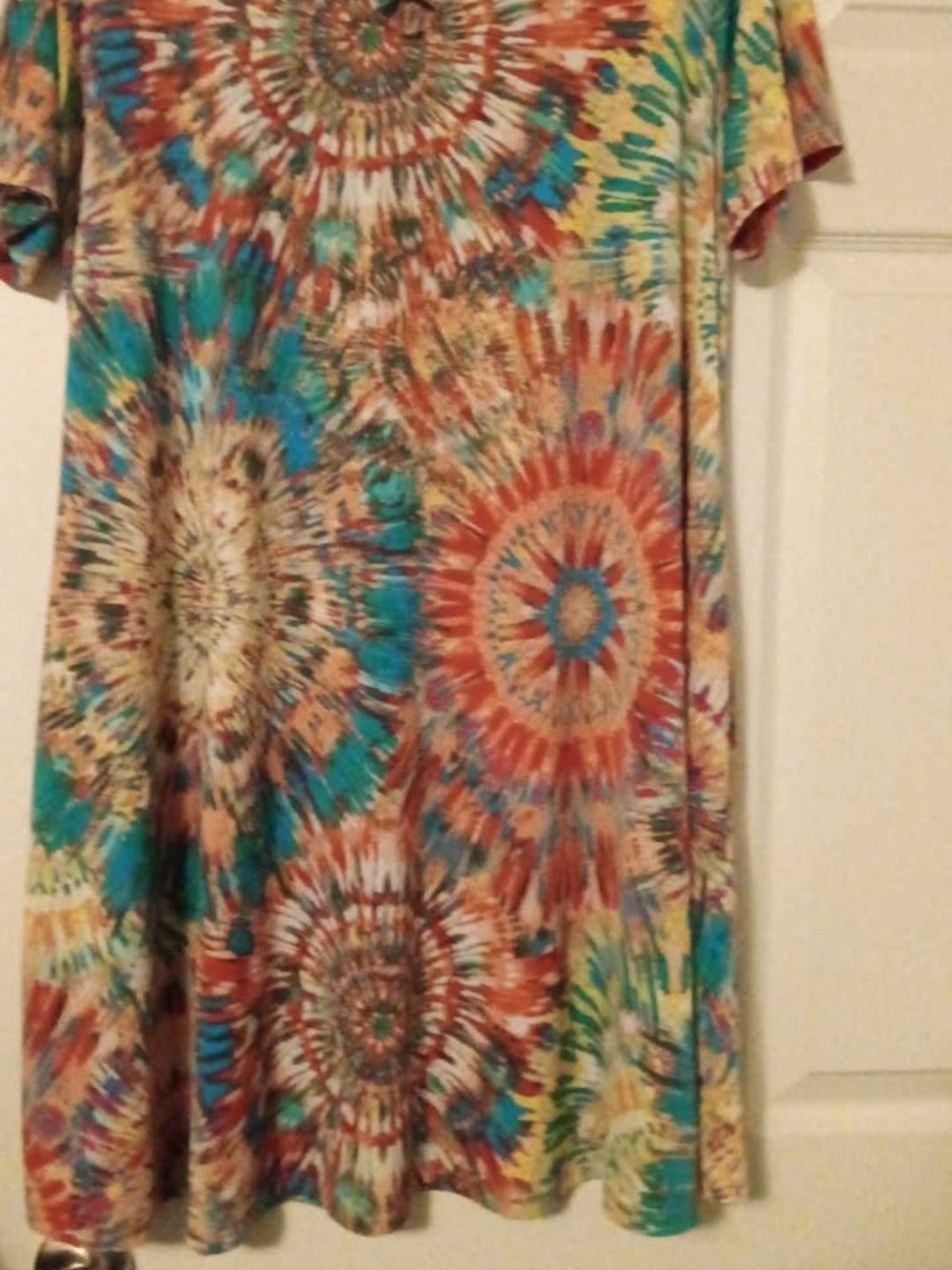 Yahada Multicolor Brushstroke V-Neck Top